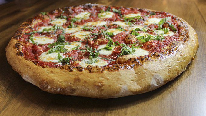 Caliente Pizza & Drafthouse