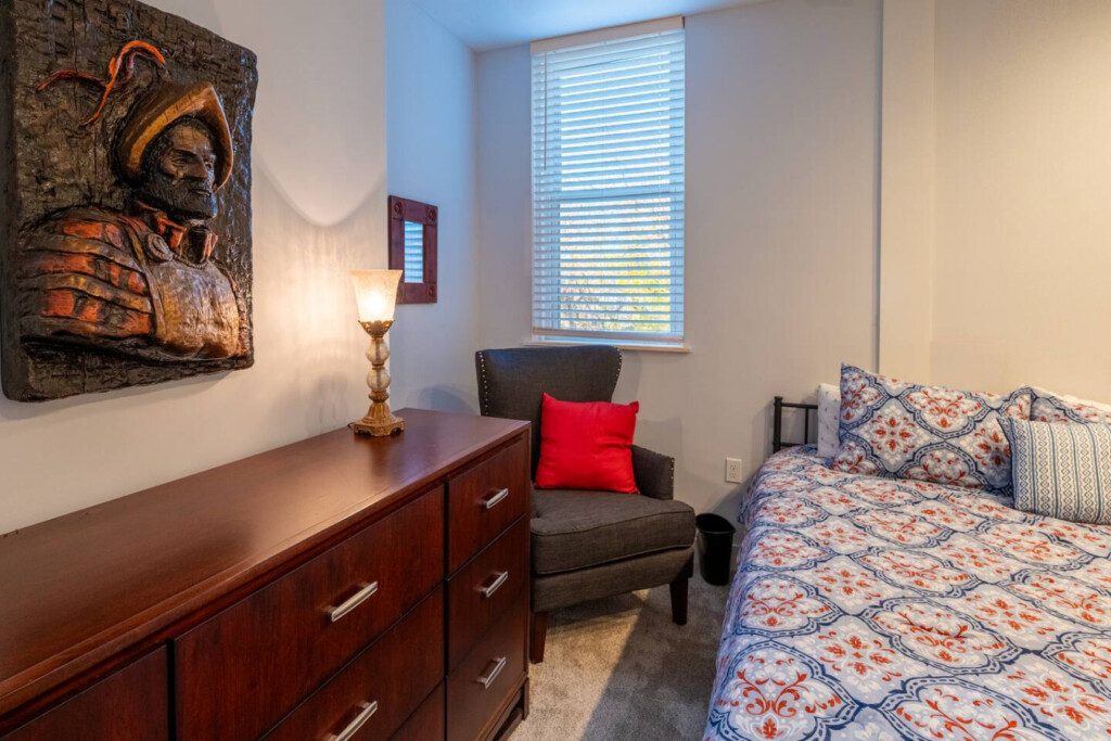 165528 420301 py48bieODb9CeuykinfCiUs2lR7P0LG79YxFX7jwNAw 6892355724b29.jpg